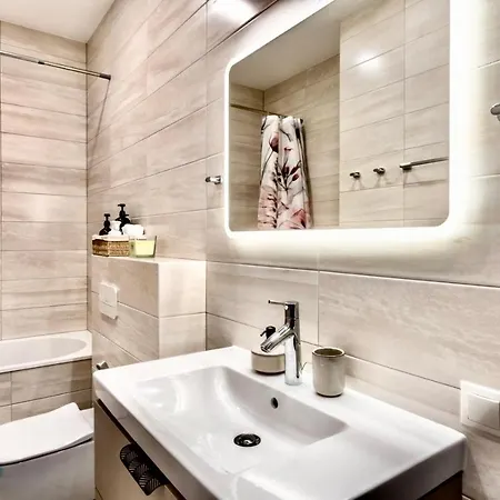 Apartment Flori - Boutique Penthouse